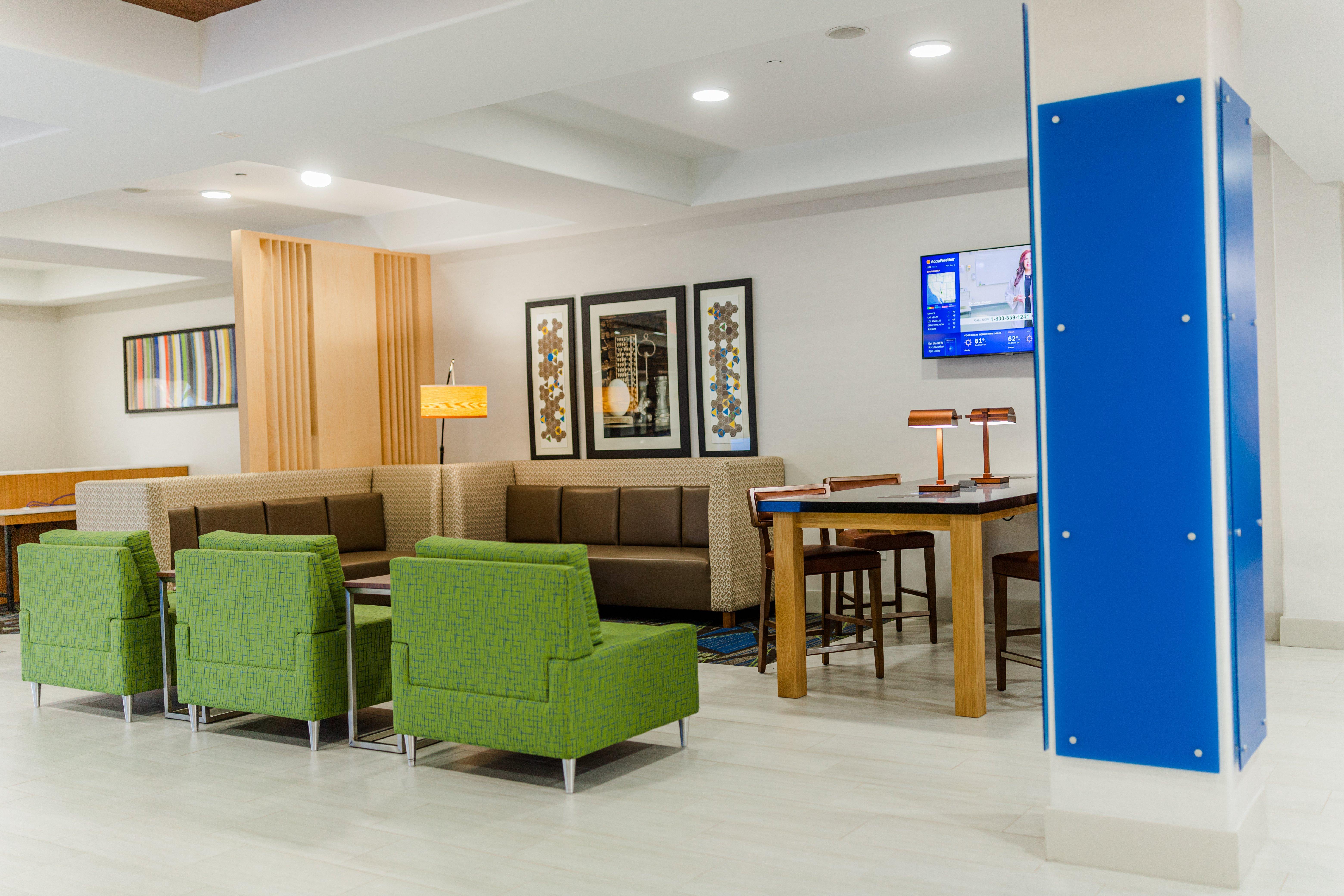 Holiday Inn Express Hotel&Suites Greenville, an IHG Hotel Buitenkant foto